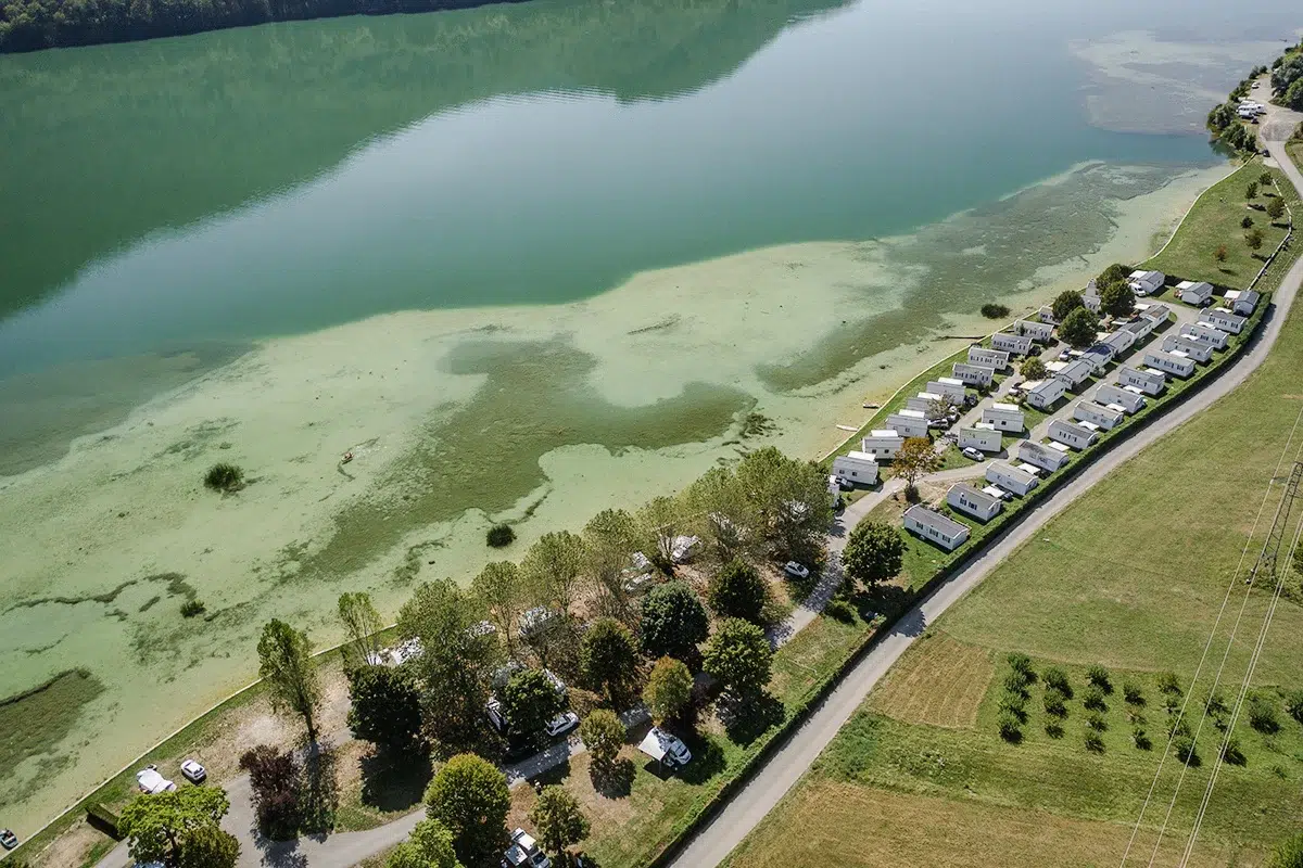 emplacement tente caravane camping sous le moulin